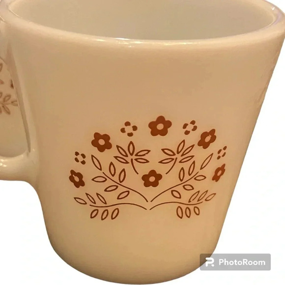 Vintage Pyrex Mugs - Picture 3 of 4